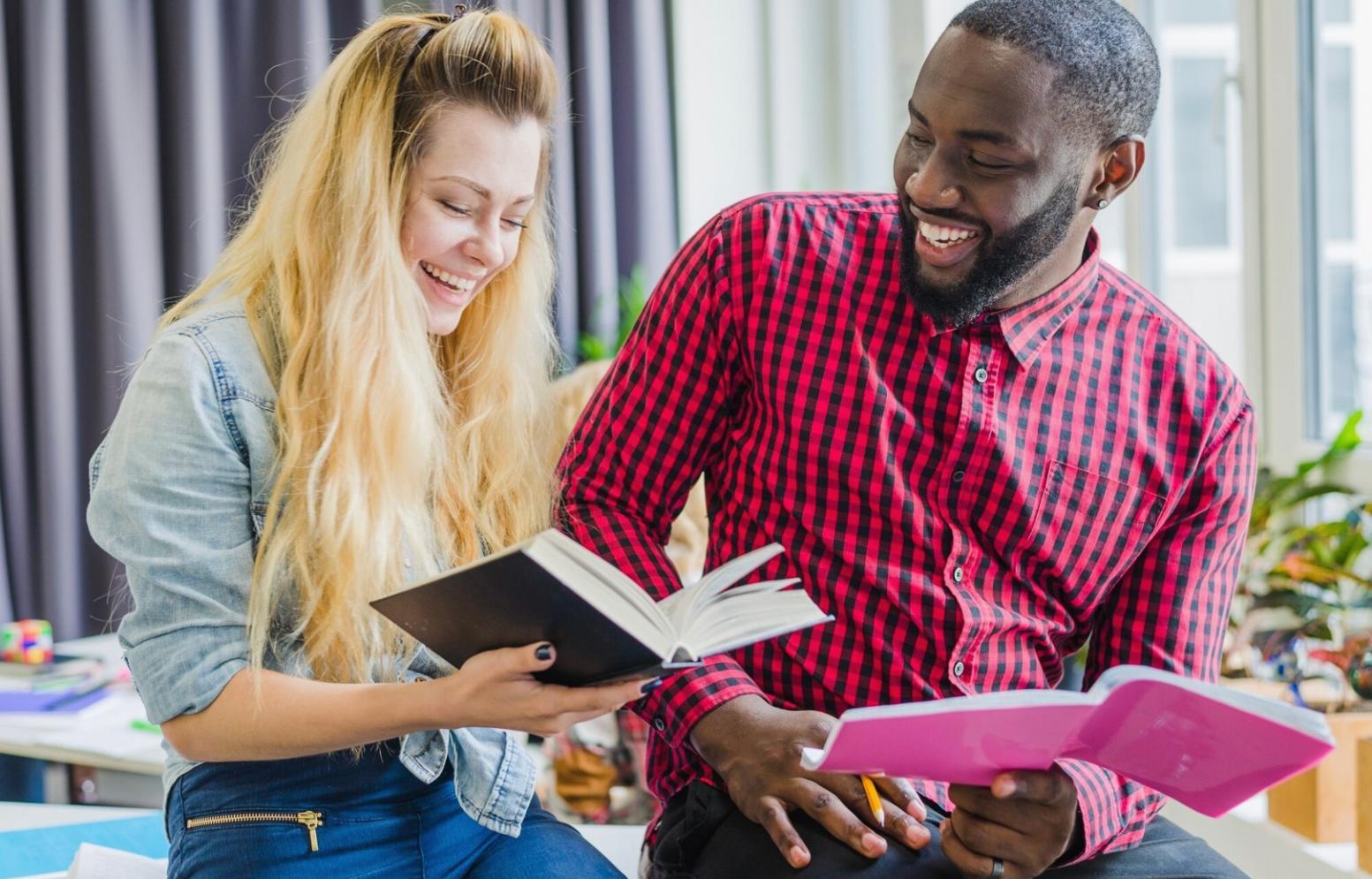 Gruppenarbeit und Austausch in unseren Räumen